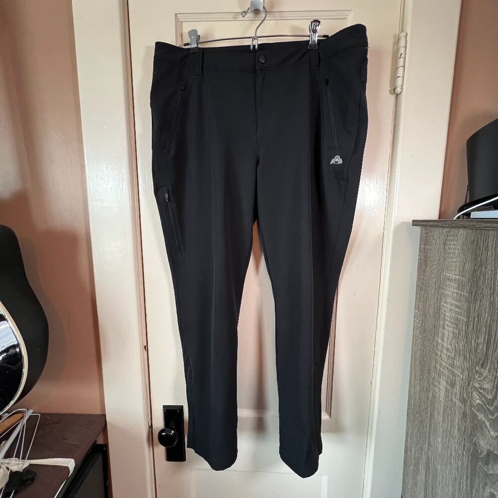 Ladies Eastern Mountain Sports Black Size 14S Soft Shell Pants Water Res…
